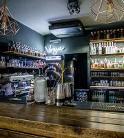 vintage bars warsaw Klar Cocktail Bar