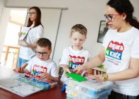 zaj cia z robotyki dla dzieci warszawa Bricks4Kidz Warszawa