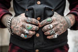 pi kne tatua e warszawa Studio Tatuażu Syndicate | Barber & Piercing