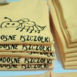 Nadruki na koszulkach metodą flex – Radosne Pszczółki